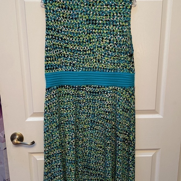 Y womens Danny and Nicole 1 pc stretch sleeveless regular size dress size XL - Picture 3 of 4